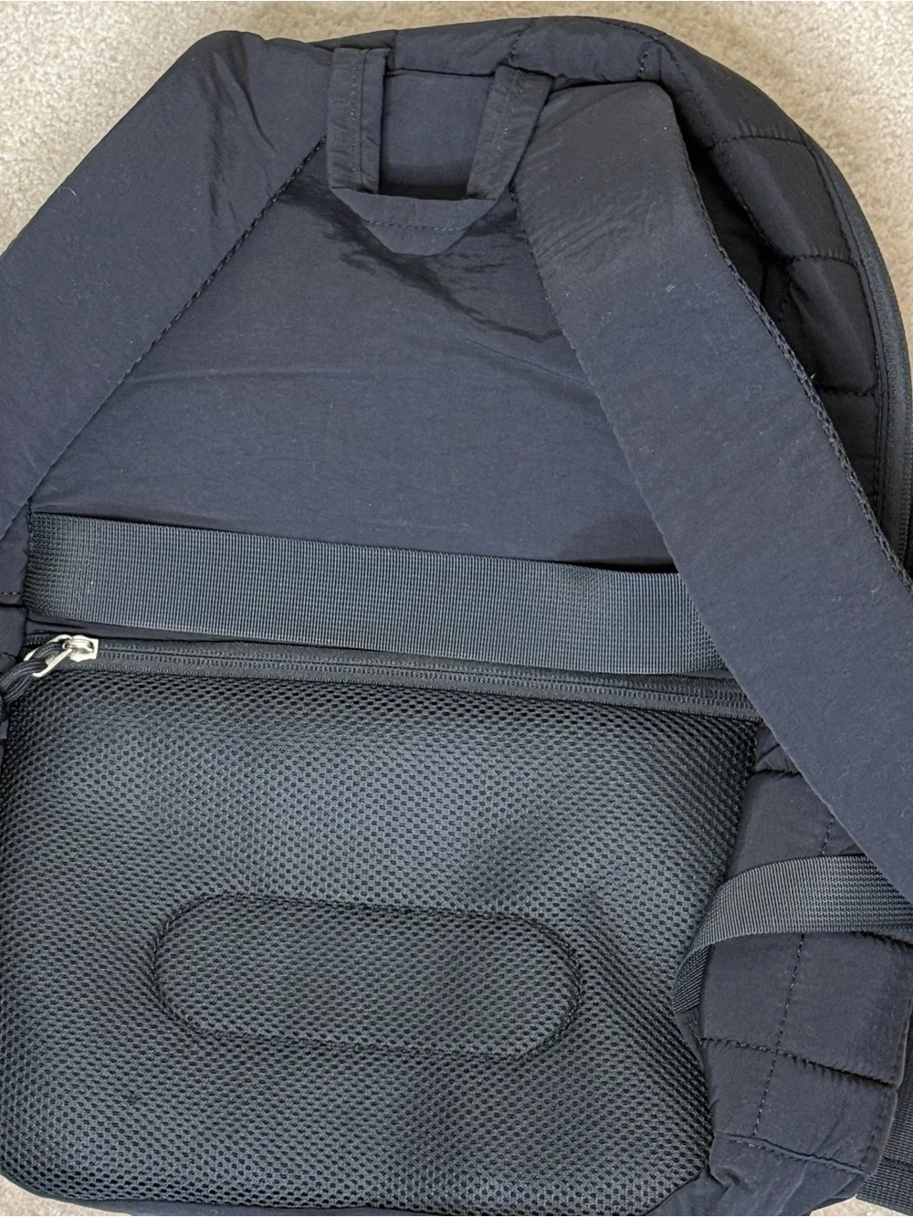 kadilong Laptop Book bag Backpack for College or Travel, Black Quilt, USB Ready